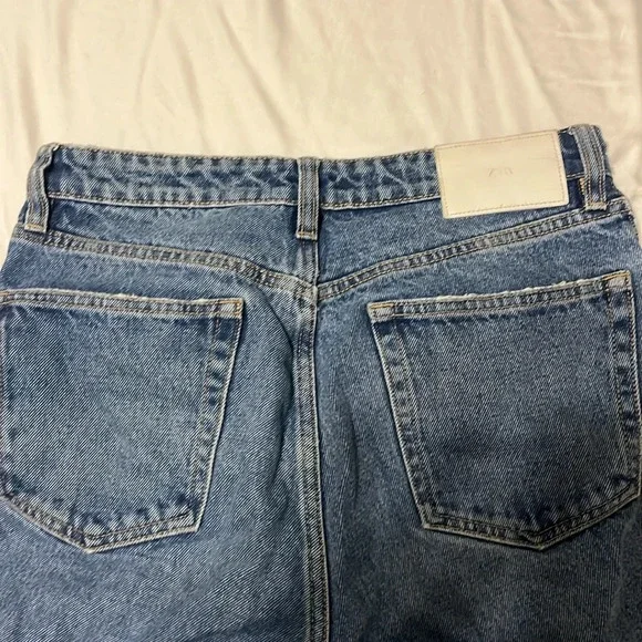 Zara High Rise Straight Leg Jeans with cuffed distressed bottom - Picture 4 of 5